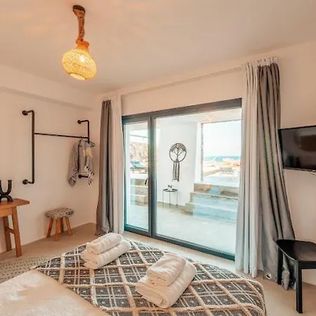 Shark Luxury Villa فيلة